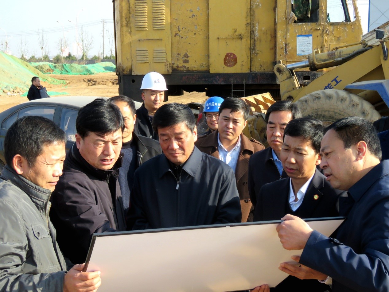 銅川市市長楊長亞一行蒞臨陜建（銅川）新型材料工業園檢查指導工作